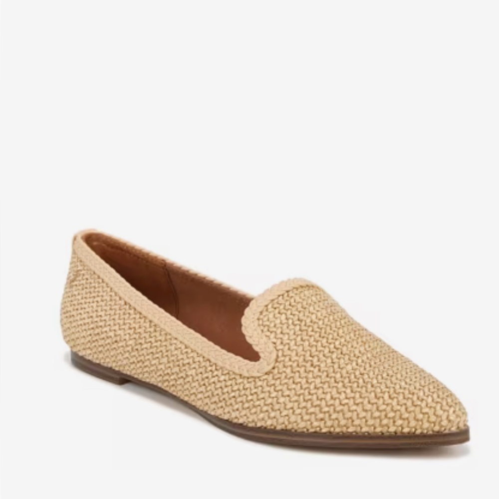 Zodiac women’s flat shoes, size 9! Brand new 🆕